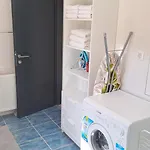 דירה Nar