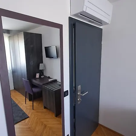 Apartment Nar Murter
